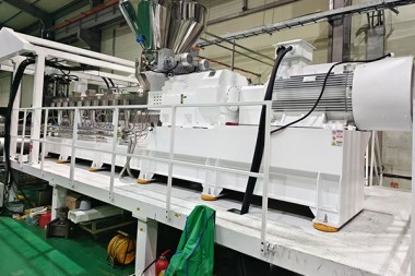 Succesvolle ingebruikname van de GAG ​​extrusielijn voor decoratieve platen in Zuid-Korea